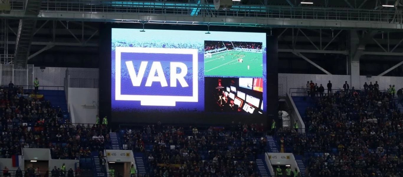 Αλλαγές στο VAR: Τι θα ισχύει με το χέρι και τη μασχάλη